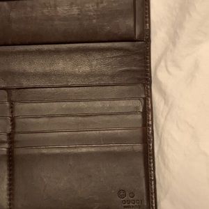 Authentic Brown Gucci wallet